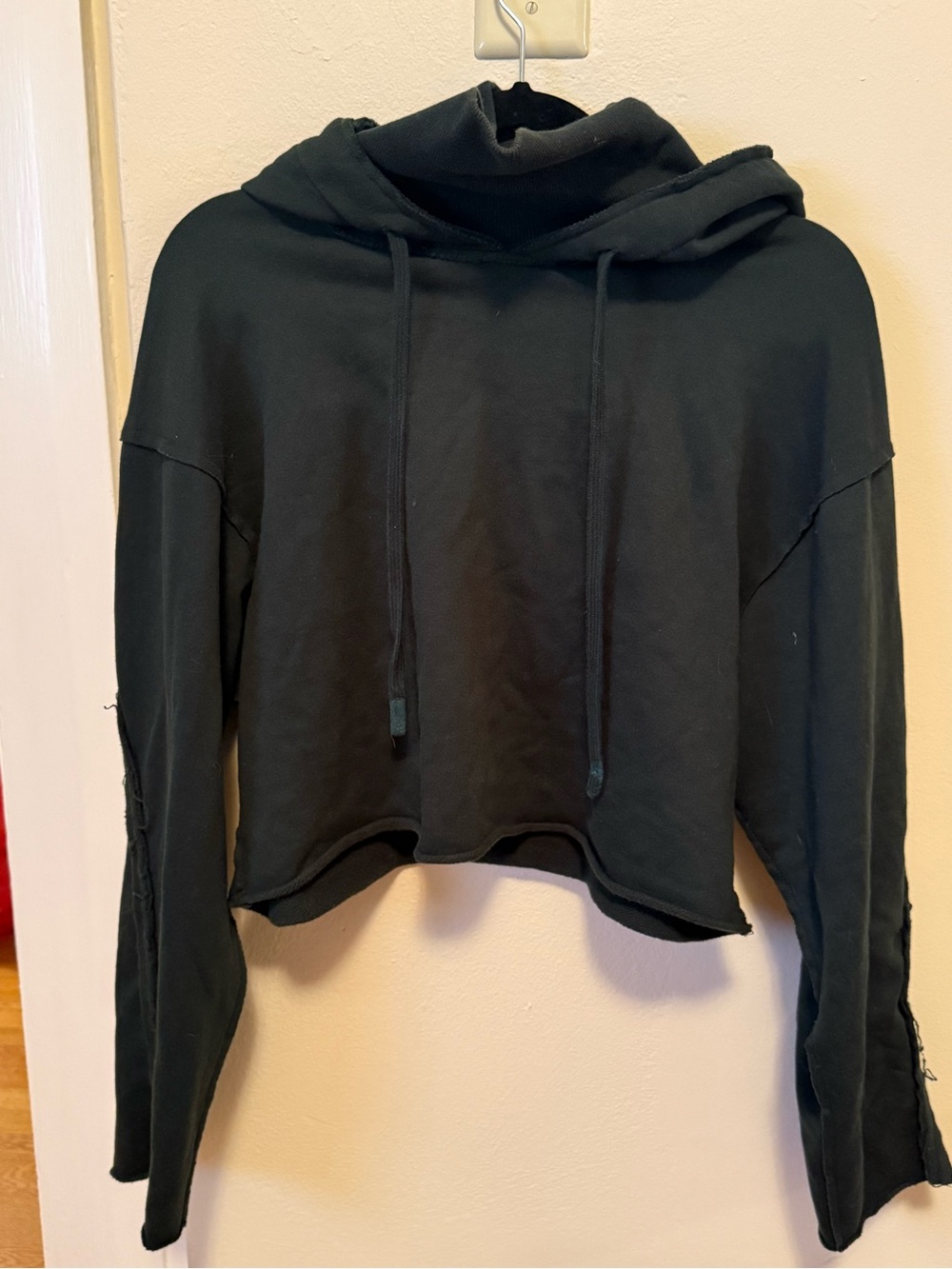 ALO dark green Cropped Hoodie Top - Women